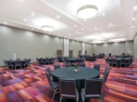 Home2 Suites by Hilton Dallas DeSoto Hotels in DeSoto