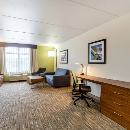 Holiday Inn Express & Suites CEDAR FALLS - WATERLOO by IHG