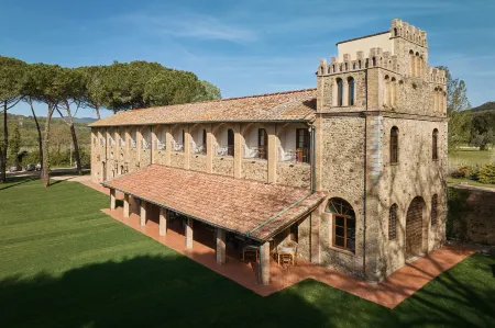 Una Hotels Monterufoli Wine Country Отели в г. Монтеверди-Мариттимо