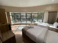 โรงแรม Golden Season โรงแรมใกล้การ์เดนซิตี้