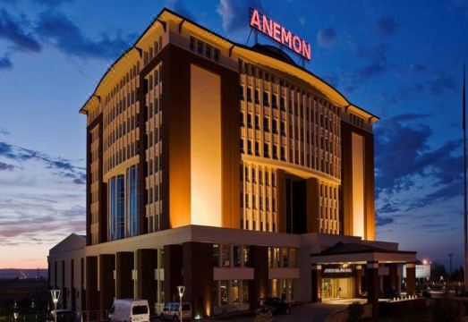 뫼벤픽 호텔 말라트야