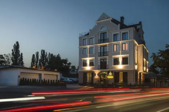 トーマス アルバート ホテル デンドラリウム公園周辺のホテル