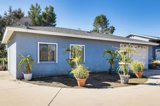 Hike, Sip & Explore: Couples Retreat in Fallbrook