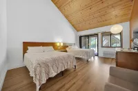 Amador Hotel - parking