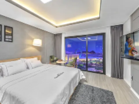 Yeosu Camellia Hotel 鄰近麗水世博會站的酒店
