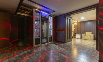 Suwon Station J Hotel
