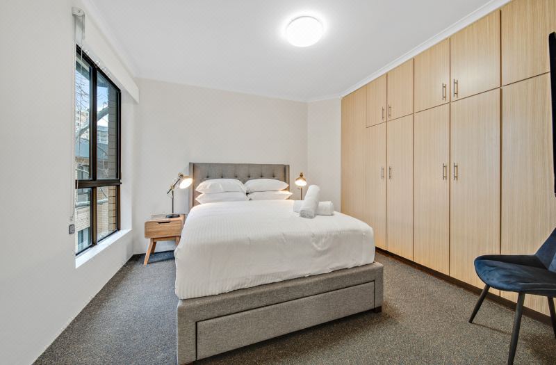 2-Bed with Pool, BBQ, Tennis Court & Parking