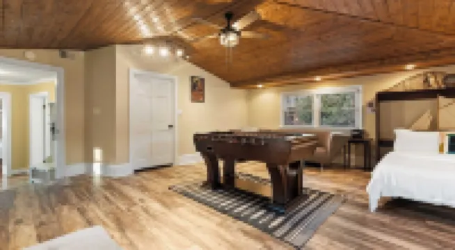 Dock, Hot Tub & Kayaks on Lake Norman Lakeside Gem by Avantstay