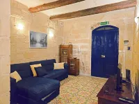 Maltese-Style APT - 5 mins from Valletta - Condos