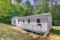 Single-Story Cabin on Hyco Lake Swim and Unwind! - 2 étoiles