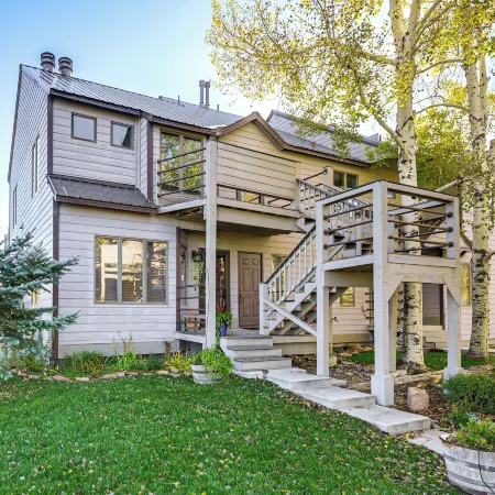 Pagosa Condo w/ Deck, 4 Mi to Hot Springs & Dtwn