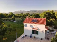 Village Holiday House Ivan Kozina Hotel di 