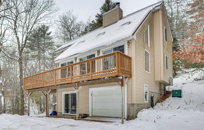 Waterfront Wakefield Retreat w/ Floating Dock