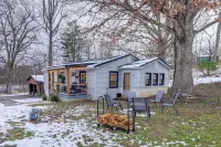 Walk to Dtwn Fayetteville: Family Home w/ Fire Pit - 3-Star