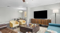 Fire Pit & Covered Patio Near Old Town Scottsdale Arcadia Haven by Avantstay