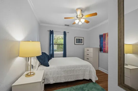 LOCATION! COZY COMFORT 2 BLOCKS FROM PARK AVE W POOL, HOT TUB AND GRILL STATION!