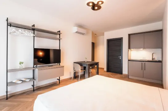 パラッツォ レ ジアーレ - ラグジュアリーアパートメント