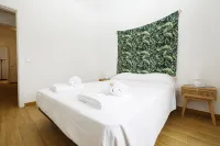 B87 - Windmill 2 Bed Apartment in Odiaxere - 2 estrellas