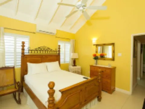 Ocho Rios Getaway Villa at The Palms Hotels in Greenwich Park