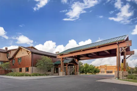 Best Western Plus Kelly Inn  Suites