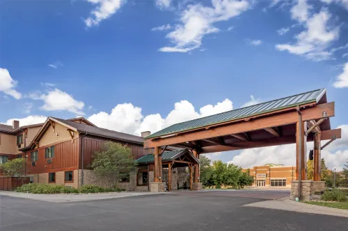 Best Western Plus Kelly Inn  Suites