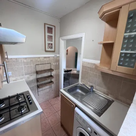 Cozy Studio Flat in South Croydon - Ideal for Short or Long Stays