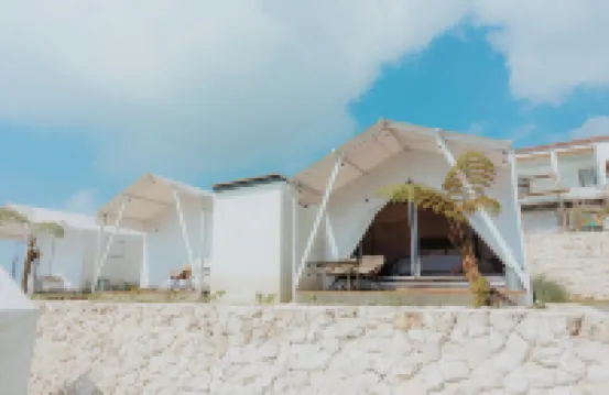 HappyNest Glamping and Villa Dieng