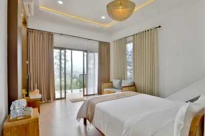 The Full Hot Spring & Resort Hotels near Outbound Pacet