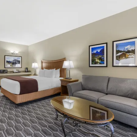 Best Western Plus Swiss Chalet Hotel  Suites