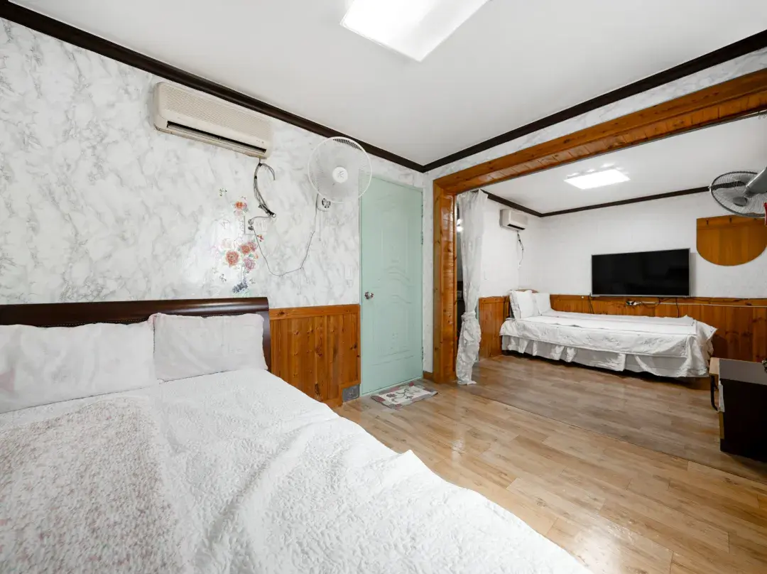 Boryeong Hayan Motel - 보령시