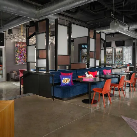 Aloft Shenandoah Woodlands Area