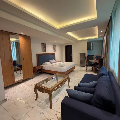 Sama Al Hamra Furnished Apartments Các khách sạn gần Trung tâm mua sắm Central Children's Store