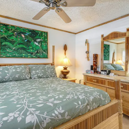 Condo w/ Private Lanai, Ocean View & On-site Pool!