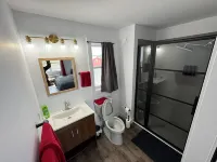 Red Farm Inn - Room 8 Hotel a 