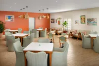 Inn of Naples, Tapestry Collection by Hilton - breakfast