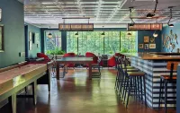 Graduate by Hilton Charlottesville - bar