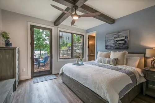 Epic 5BR w Double Living Areas On Lake Lure - Homestays