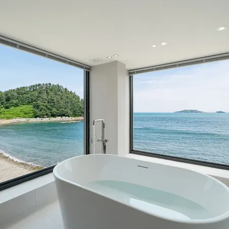 Geoje The Ban House