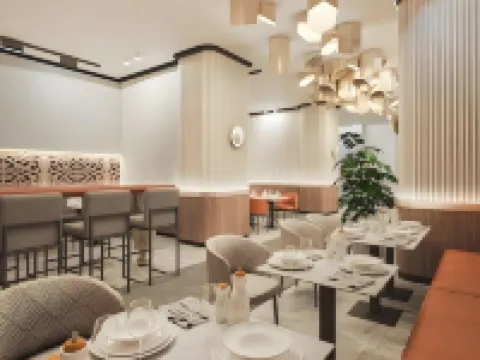 ハヤサホテルイェレバン エレバンのホテル