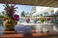 Copacabana Beach Hotel Acapulco - bar