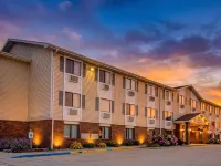 Capital O Amerihost Inn and Suites Kingdom City Hwy 54 MO Hotels in Callaway County
