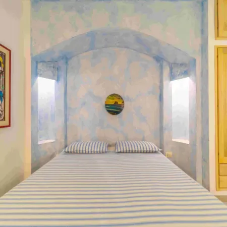 Exclusive retreat just a few meters from the sea