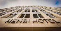 Henri Hotel Düsseldorf Hotels near Castle Jaegerhof