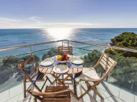Gala I Hotels near Cala Bot