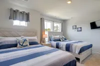 2 Mi to Ocean Isle Beach! Coastal Getaway w/ Patio - Beach