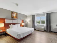 Saco Bay Hotel Hotels in Saco