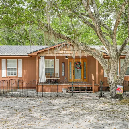 Charming Retreat on 20 Acres w/ Private Lake!