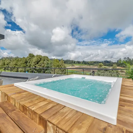 Olive Country Living - 404 PH