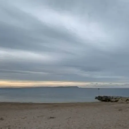 Stargaze From a Beach hut on the Mudeford Sandbank