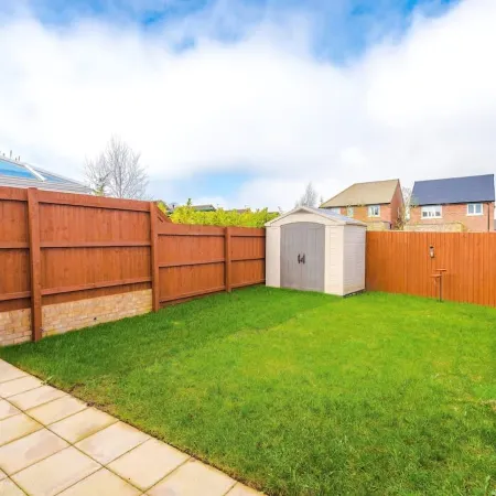 Ideal for Business Long-term Guests Free Parking
